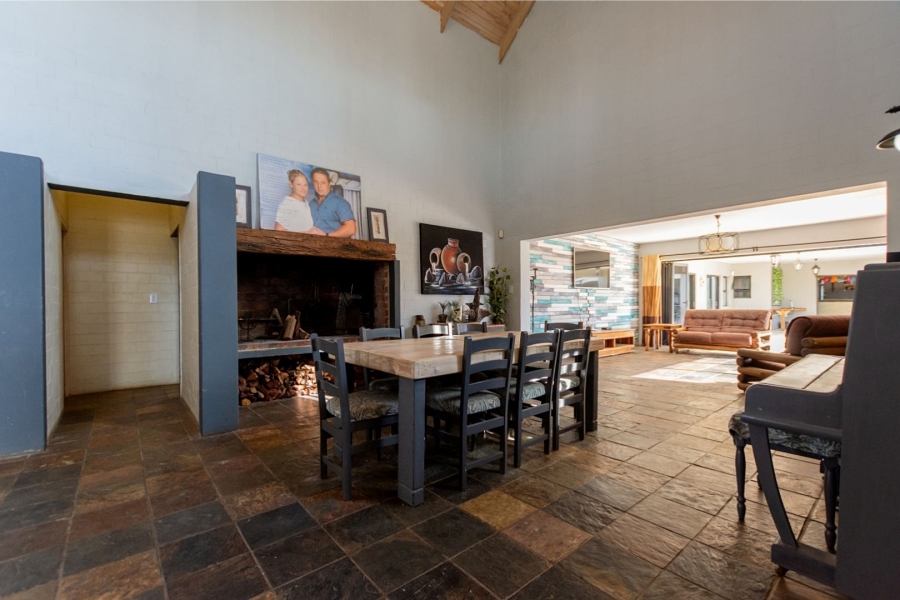 13 Bedroom Property for Sale in Olifantskop Western Cape